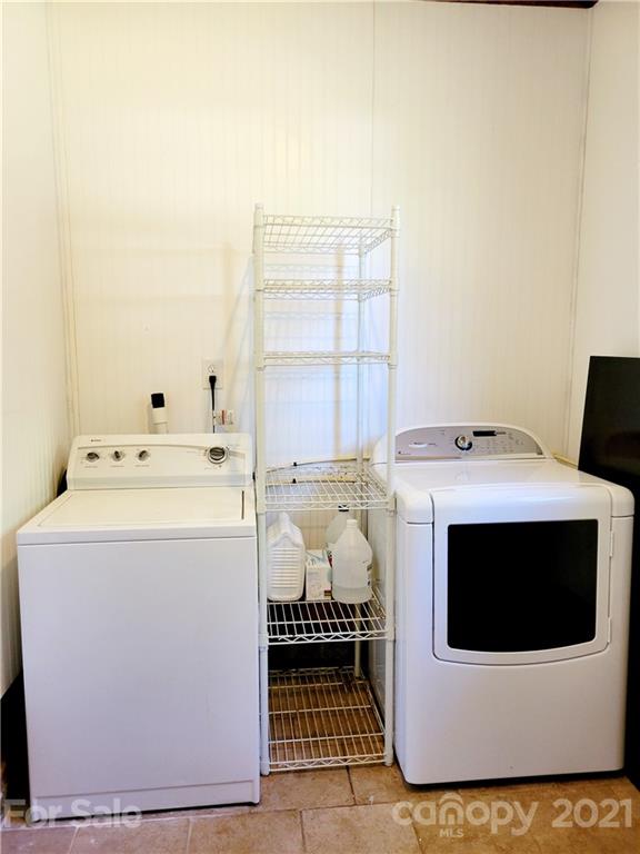3411 Fallston Road Shelby, NC 28150 - Photo 26 of 39 a utility room with dryer and washer