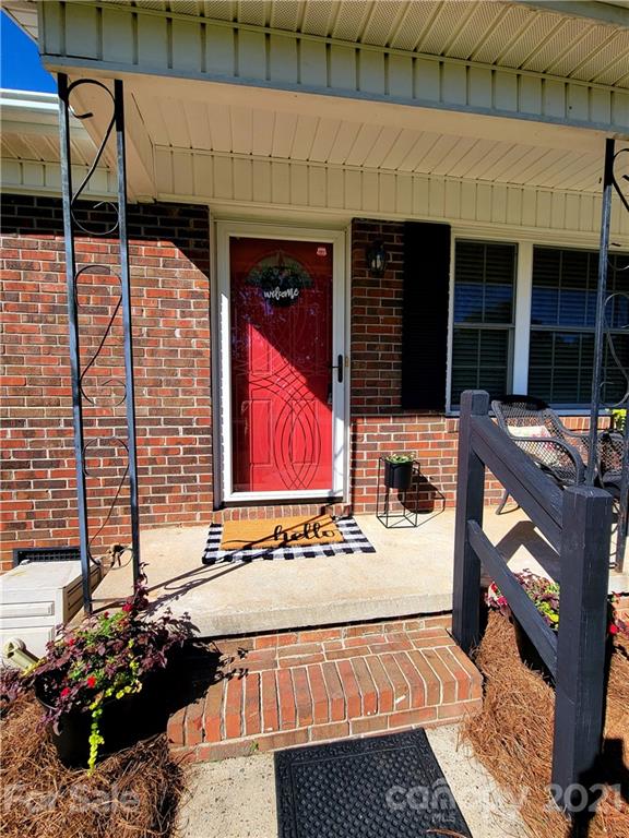 3411 Fallston Road Shelby, NC 28150 - Photo 4 of 39 a building with glass door