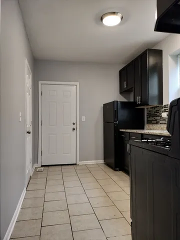 $1,475 | 2525 East 72nd Place, Unit 1, Chicago, IL 60649