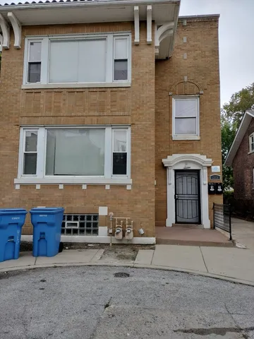 $1,475 | 2525 East 72nd Place, Unit 1, Chicago, IL 60649