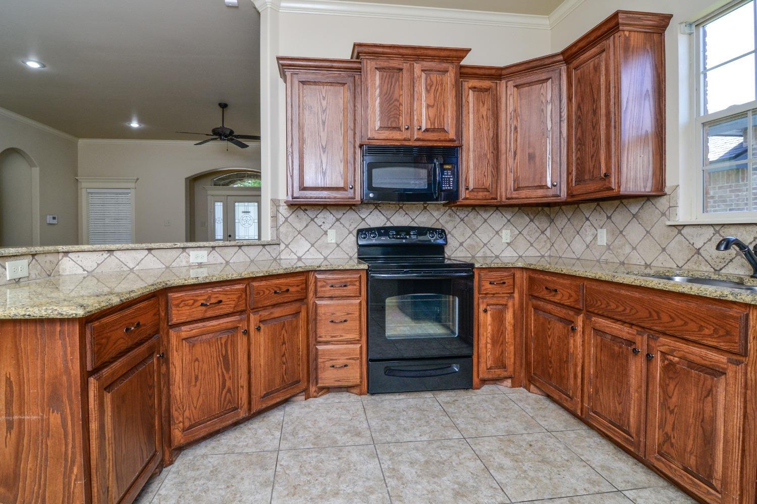 6204 101st Place Lubbock, TX 79424 - Photo 12 of 36 Photo 12