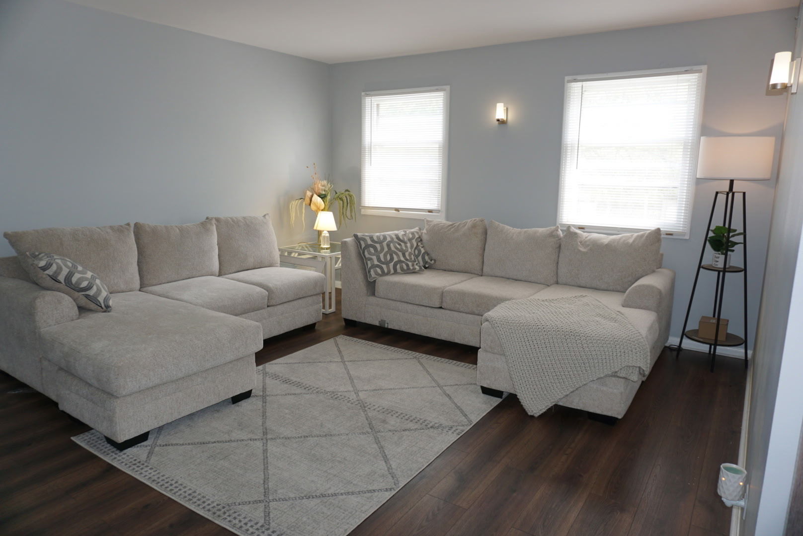 4042 Charleston Road Matteson, IL 60443 - Photo 4 of 27