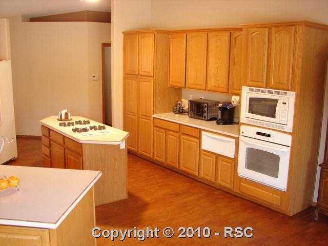9390 Hardin Road Colorado Springs, CO 80908 - Photo 4 of 16 Gallery Image 4