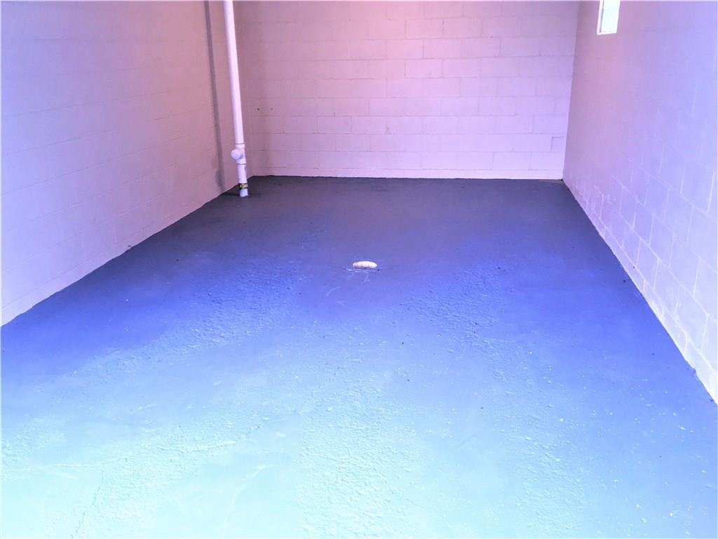 134 Spring Hill Road Aliquippa, PA 15001 - Photo 16 of 19 Integral Garage