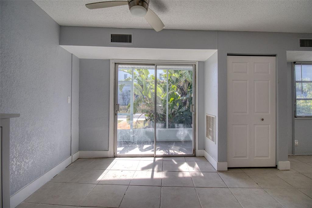 3315 58th Avenue South, Unit 112 St. Petersburg, FL 33712 - Photo 5 of 38