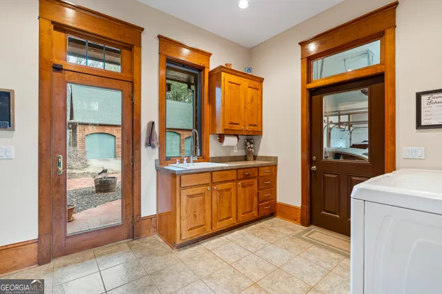 $1,300,000 | 305 Fairplay Street, Rutledge, GA 30663