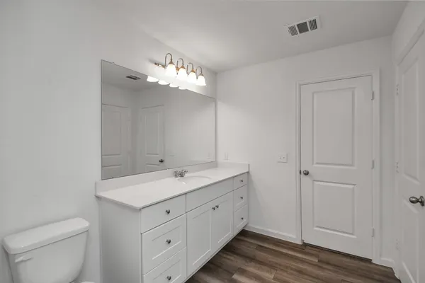$2,250 | 4910 Highland Springs Lane, Richmond, TX 77469