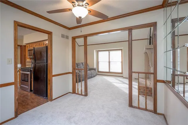 $350,000 | 13921 South Brookwood Court, Olathe, KS 66062