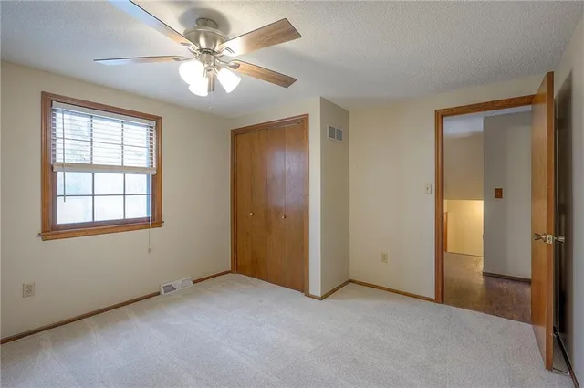 $350,000 | 13921 South Brookwood Court, Olathe, KS 66062