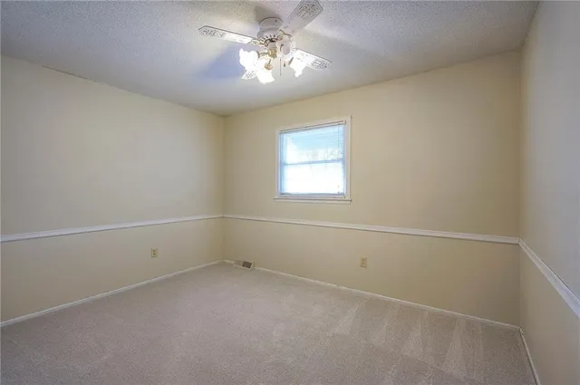 $350,000 | 13921 South Brookwood Court, Olathe, KS 66062