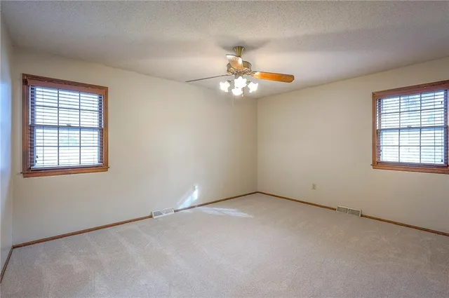 $350,000 | 13921 South Brookwood Court, Olathe, KS 66062