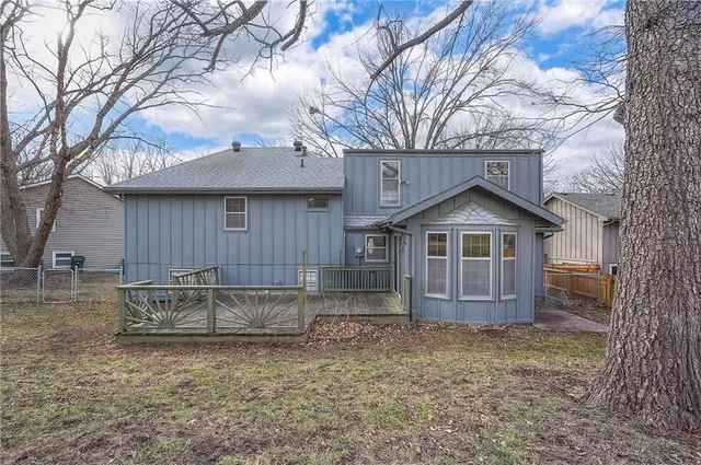 $350,000 | 13921 South Brookwood Court, Olathe, KS 66062