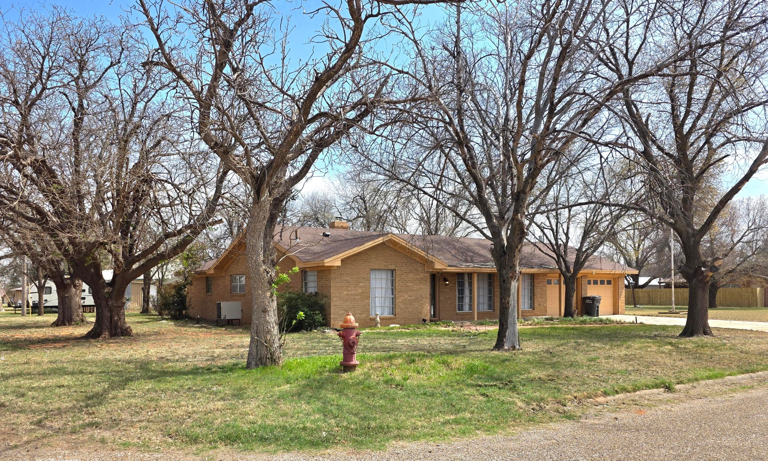 1105 Goodwin Avenue Paducah, TX 79248 - Photo 3 of 40 20260322_141845