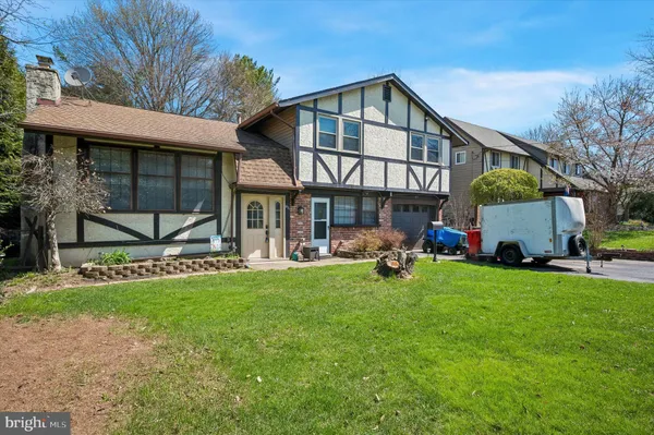 $475,000 | 891 Ivyland Road, Warminster, PA 18974