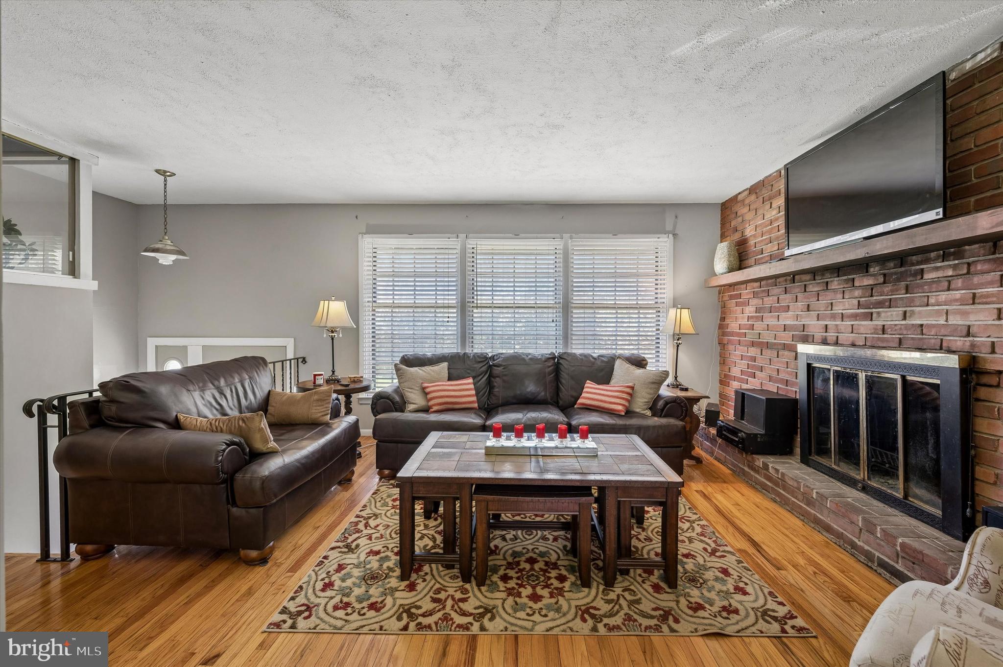 891 Ivyland Road Warminster, PA 18974 - Photo 4 of 25