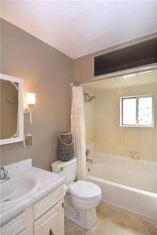 $194,500 | 111 Mulberry Street, Coraopolis, PA 15108