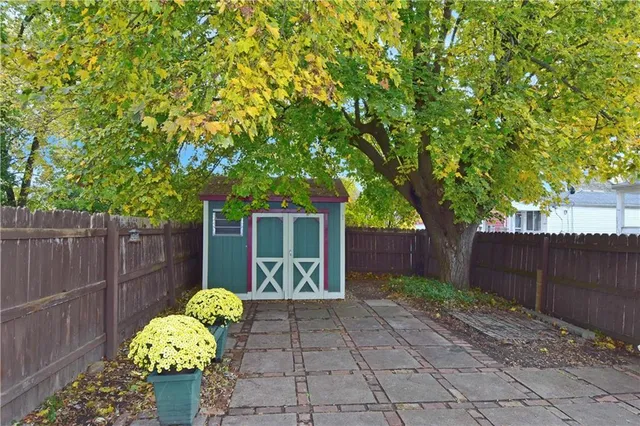 $194,500 | 111 Mulberry Street, Coraopolis, PA 15108