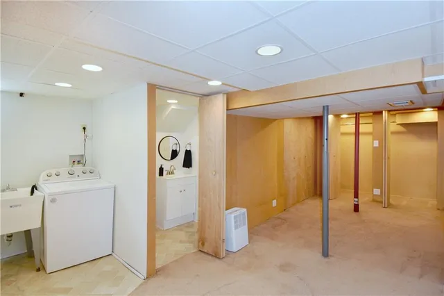 $194,500 | 111 Mulberry Street, Coraopolis, PA 15108