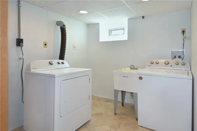 $194,500 | 111 Mulberry Street, Coraopolis, PA 15108