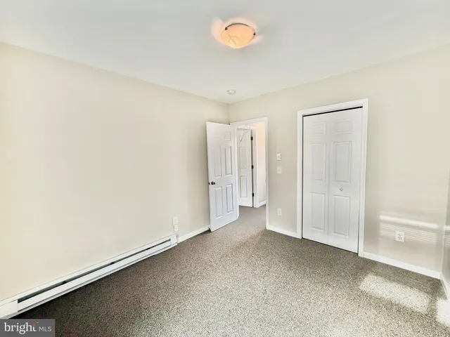 $1,799 | 720 West Glebe Road, Unit 2C, Alexandria, VA 22305