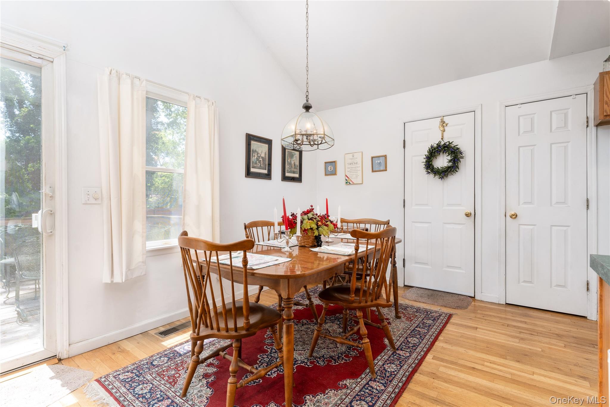 47 Suffolk Road Hampton Bays, NY 11946 - Photo 14 of 42