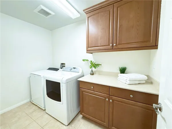 $4,800 | 81 Keepsake, Irvine, CA 92618