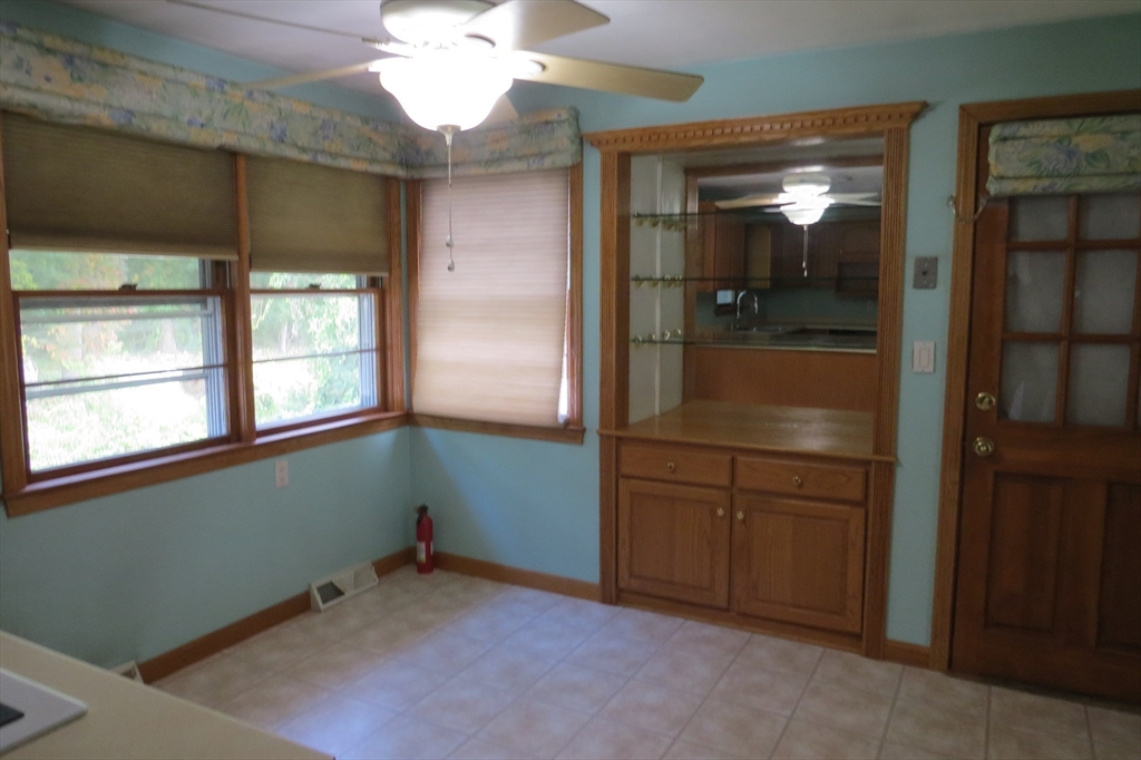 33 Coughlin Road Easton, MA 02356 - Photo 5 of 15