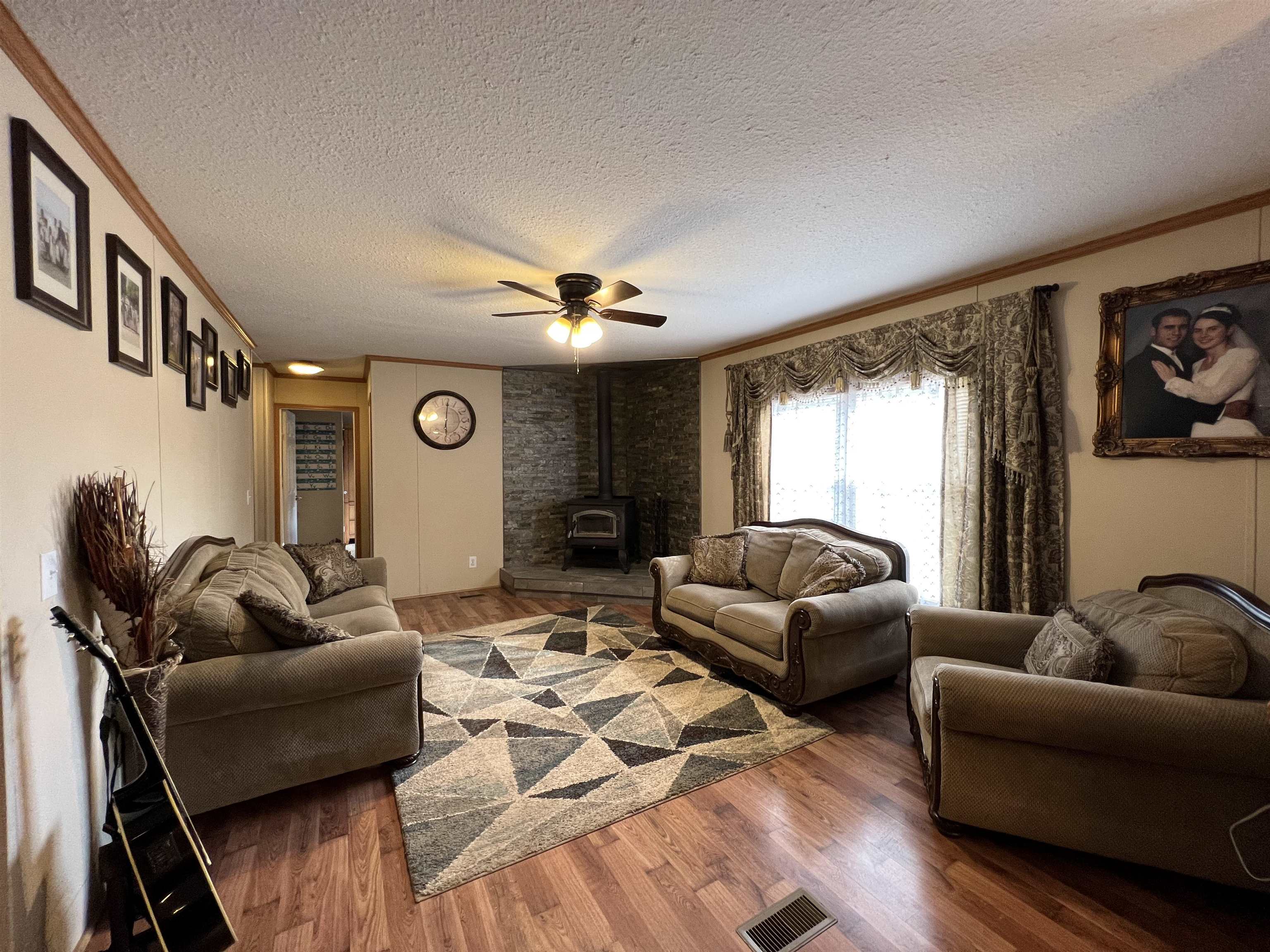 776 Wilkins Road Campobello, SC 29322 - Photo 5 of 27 Gallery Image 5