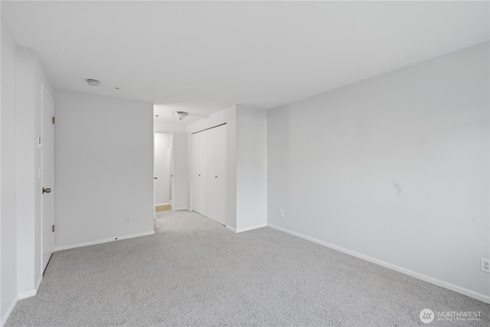 975 Aberdeen Avenue Northeast, Unit F308 Renton, WA 98056 - Photo 14 of 20 a view of an empty room