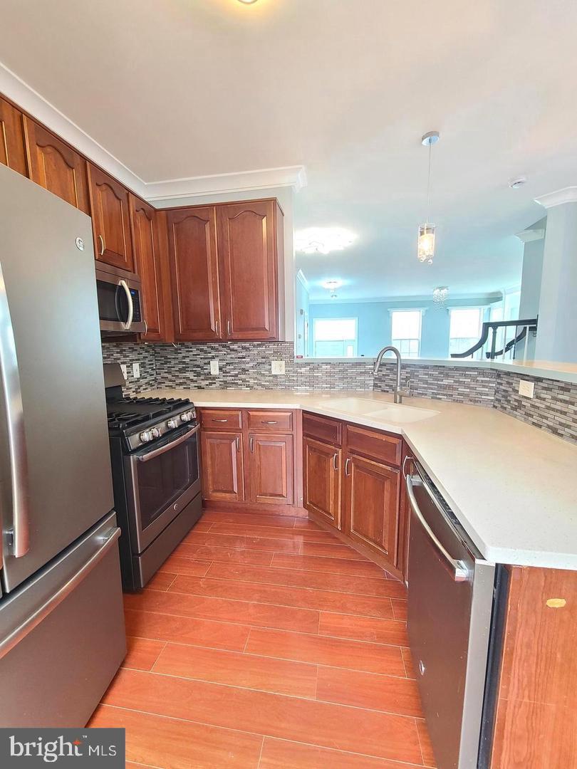 17308 Pacific Rim Terrace Dumfries, VA 22025 - Photo 16 of 40