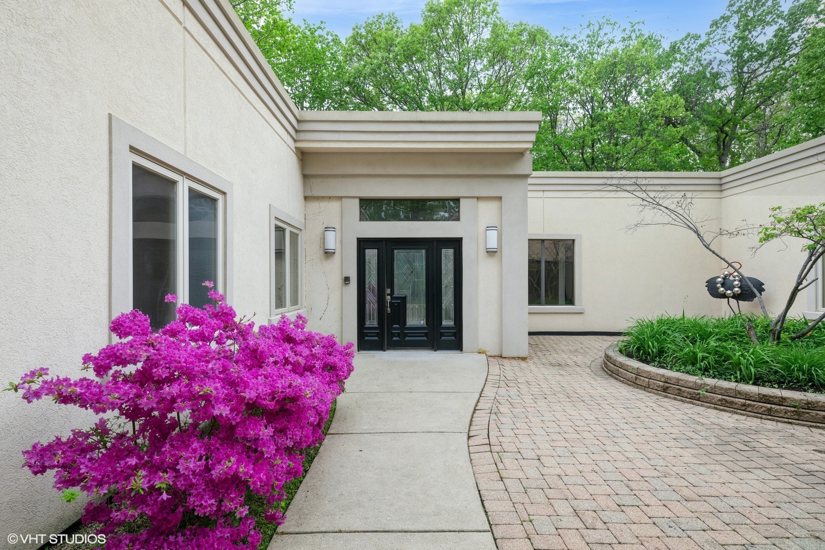 2000 Clendenin Lane Riverwoods, IL 60015 - Photo 2 of 51