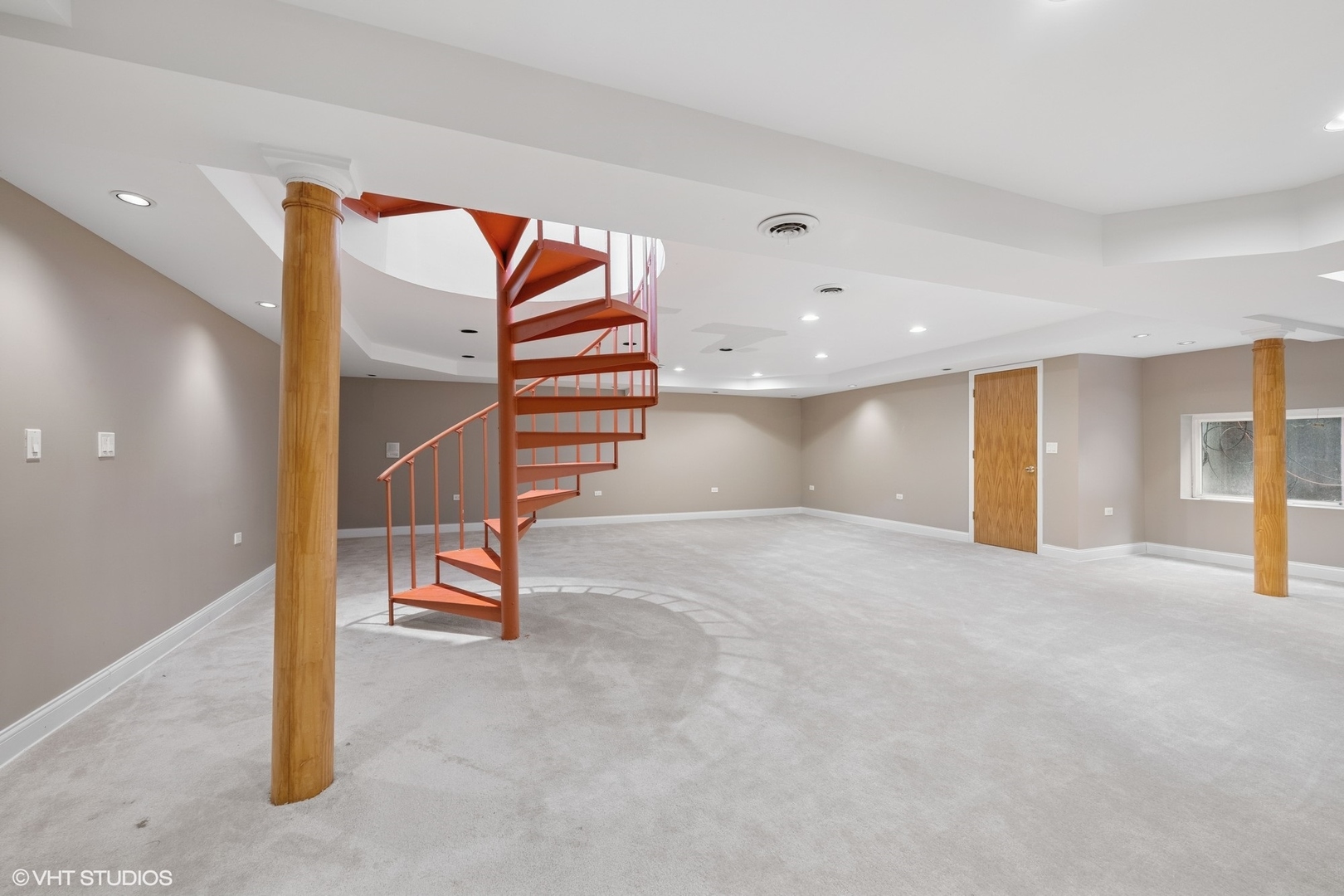 2000 Clendenin Lane Riverwoods, IL 60015 - Photo 28 of 51 a view of entryway and hall with a front door