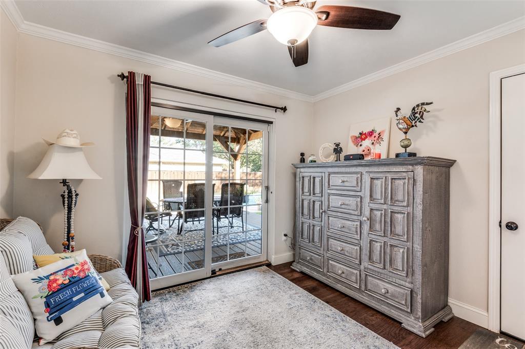 3946 Candlenut Lane Dallas, TX 75244 - Photo 21 of 25 a view of hall way with furniture