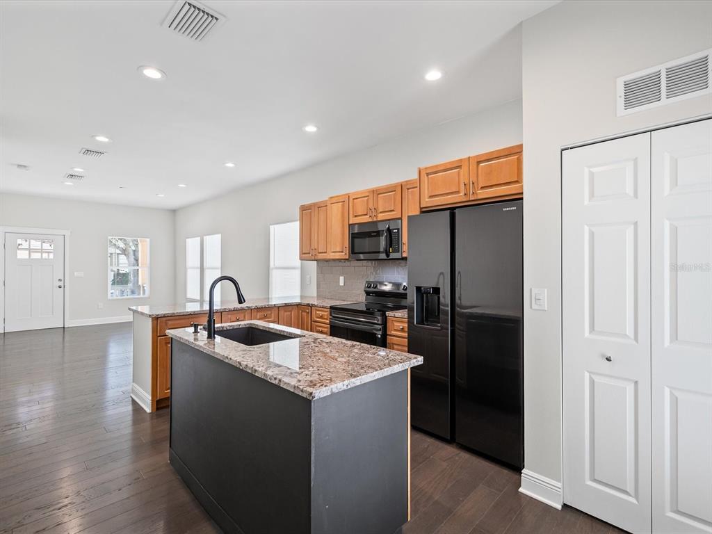 2107 West Cherry Street Tampa, FL 33607 - Photo 17 of 65