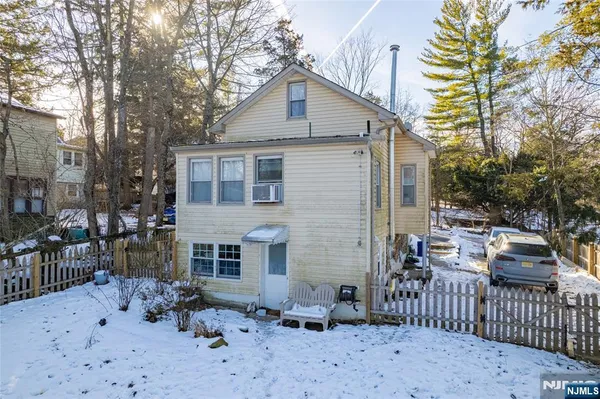 $499,000 | 20 Alpine Road, Towaco, NJ 07082