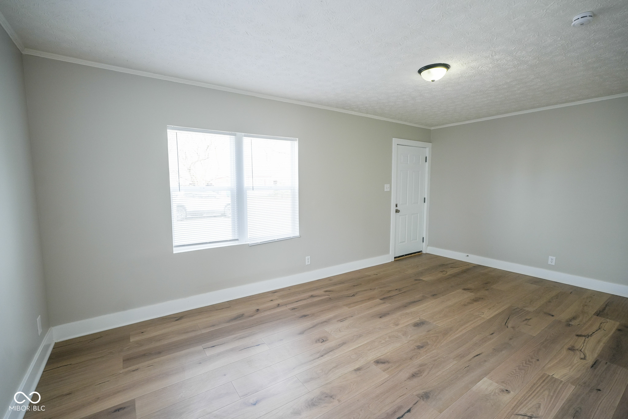 313 East 39th Street Anderson, IN 46013 - Photo 4 of 14