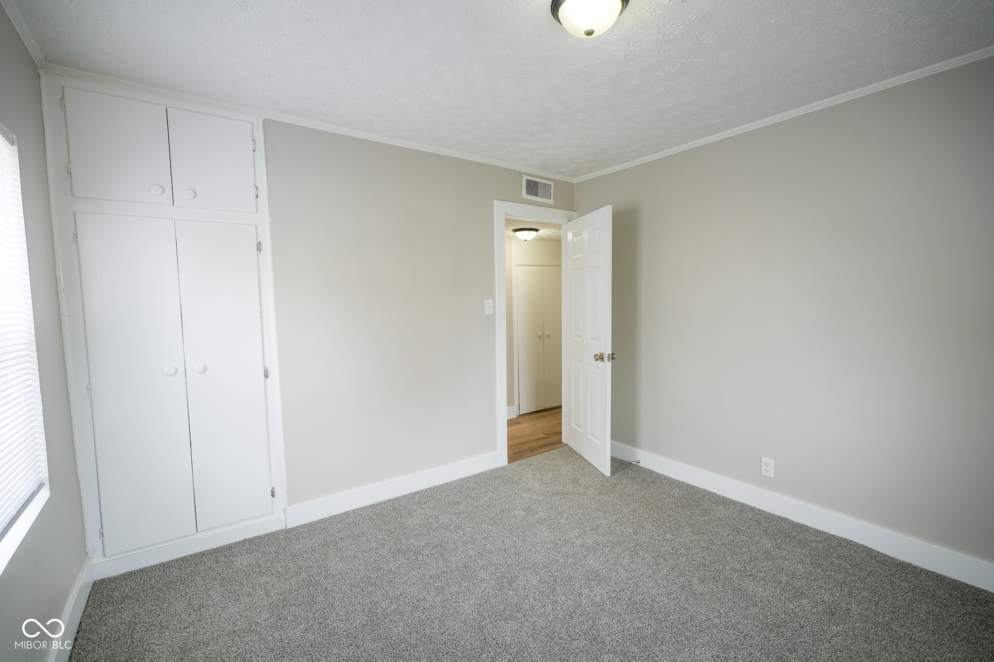 313 East 39th Street Anderson, IN 46013 - Photo 9 of 14