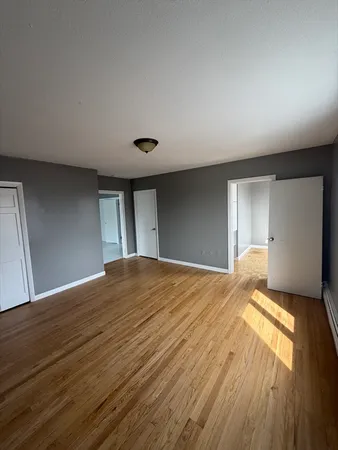 $2,600 | 5 Washington Square, Unit 2, Gloucester, MA 01930