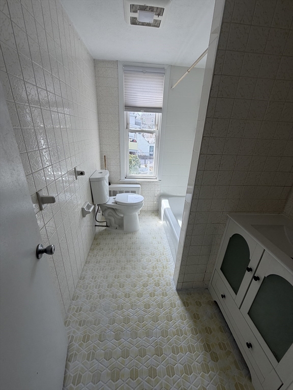 5 Washington Square, Unit 2 Gloucester, MA 01930 - Photo 20 of 26