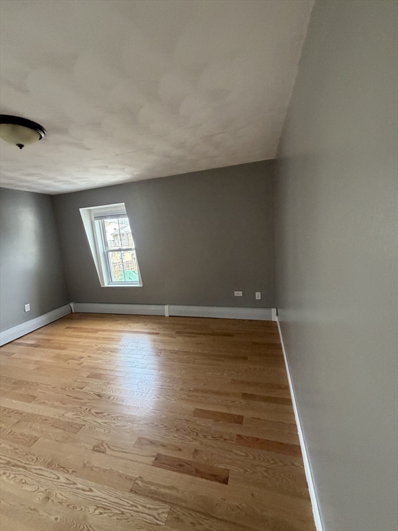 5 Washington Square, Unit 2 Gloucester, MA 01930 - Photo 24 of 26