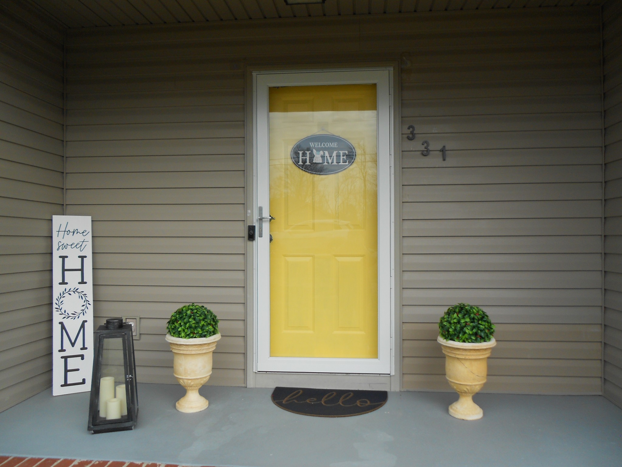 331 Chrissa Lane Lebanon, TN 37087 - Photo 2 of 20 a front view of a house with a garden
