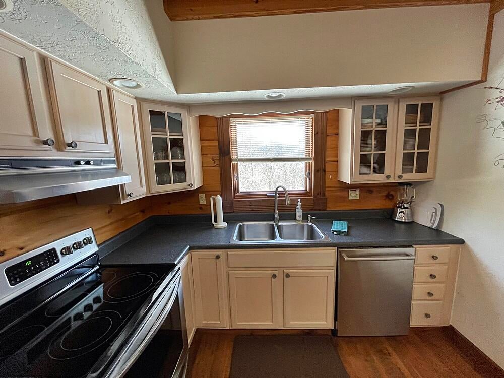 498 Hickory Hill Road Slatyfork, WV 26291 - Photo 14 of 36 Gallery Image 14