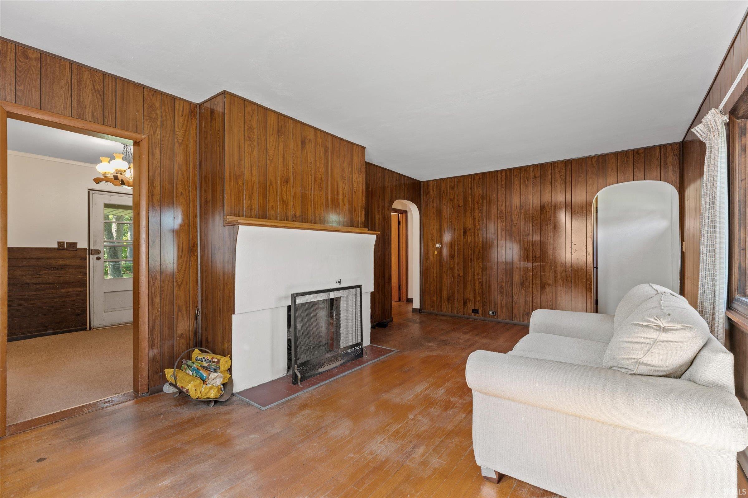 55235 Butternut Road South Bend, IN 46628 - Photo 5 of 36