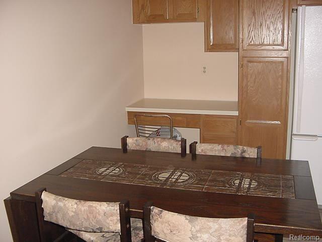 2180 Rochelle Park Drive, Unit 109 Rochester, MI 48309 - Photo 5 of 11 Kit-Nook
