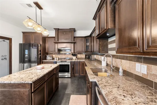 $3,320 | 3108 Olive Place, Fort Worth, TX 76116