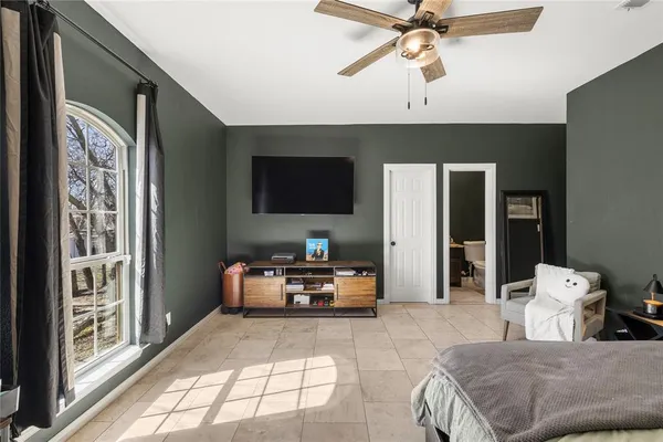 $3,150 | 3108 Olive Place, Fort Worth, TX 76116