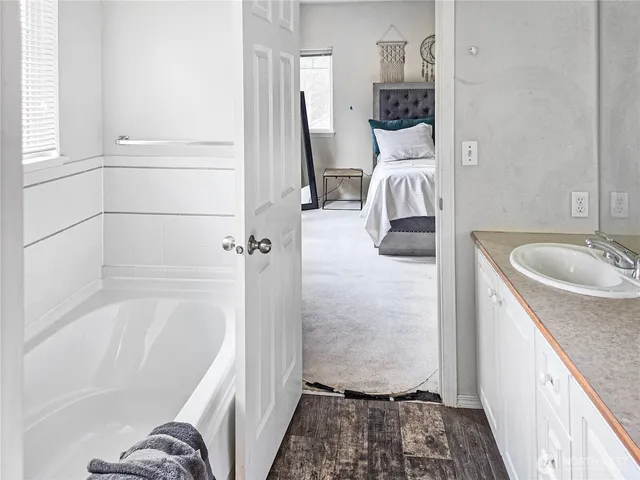 $519,500 | 503 South 47th Street, Unit 11F, Renton, WA 98055