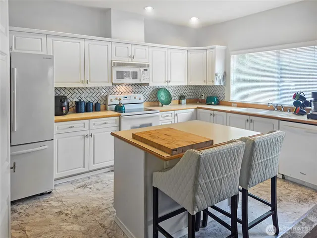 $519,500 | 503 South 47th Street, Unit 11F, Renton, WA 98055