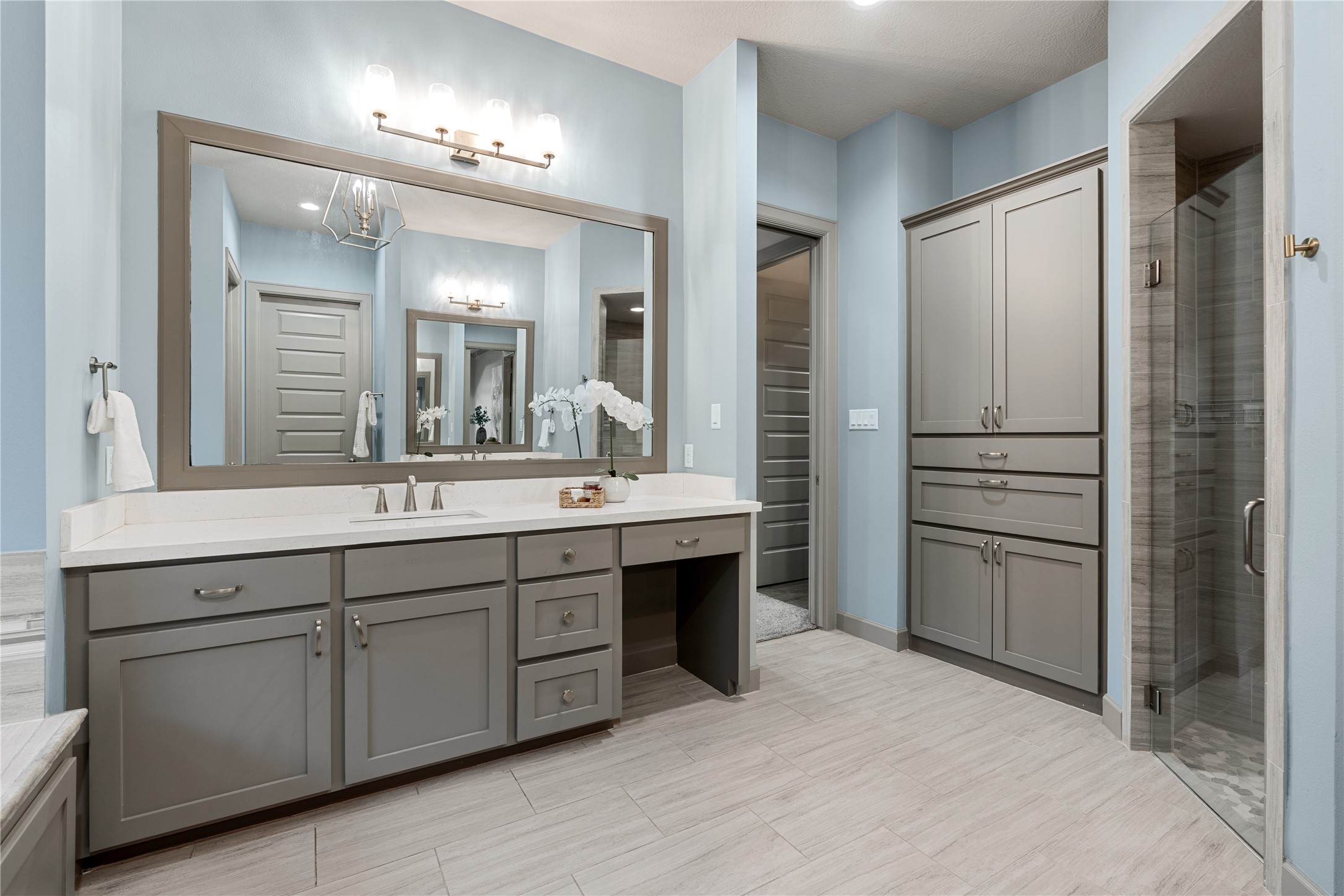 12379 Pebble View Drive Conroe, TX 77304 - Photo 24 of 46 The modern Bathroom with separate vanities.
