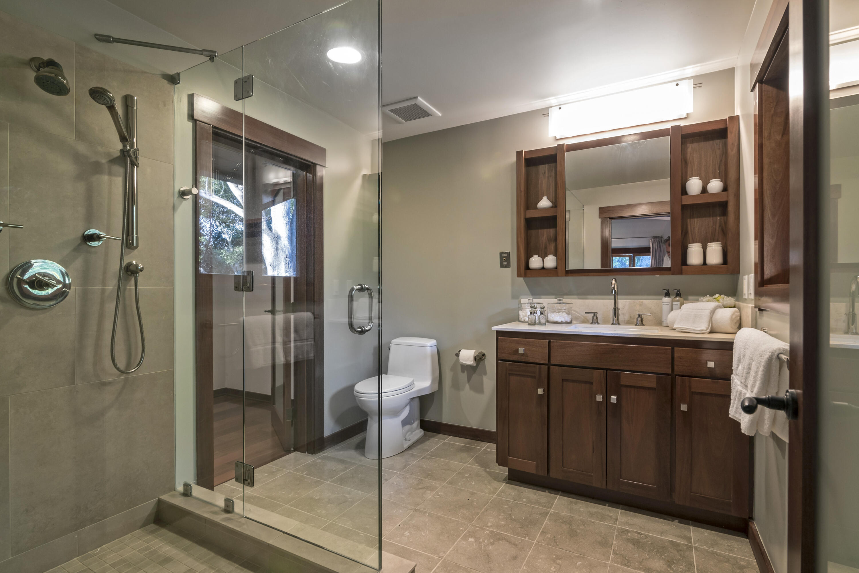 2815 East Valley Road Santa Barbara, CA 93108 - Photo 14 of 31 Primary Bathroom 2